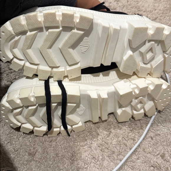 Palladium Women's Black Revolt Low Textile Sneakers - Picture 4 of 6